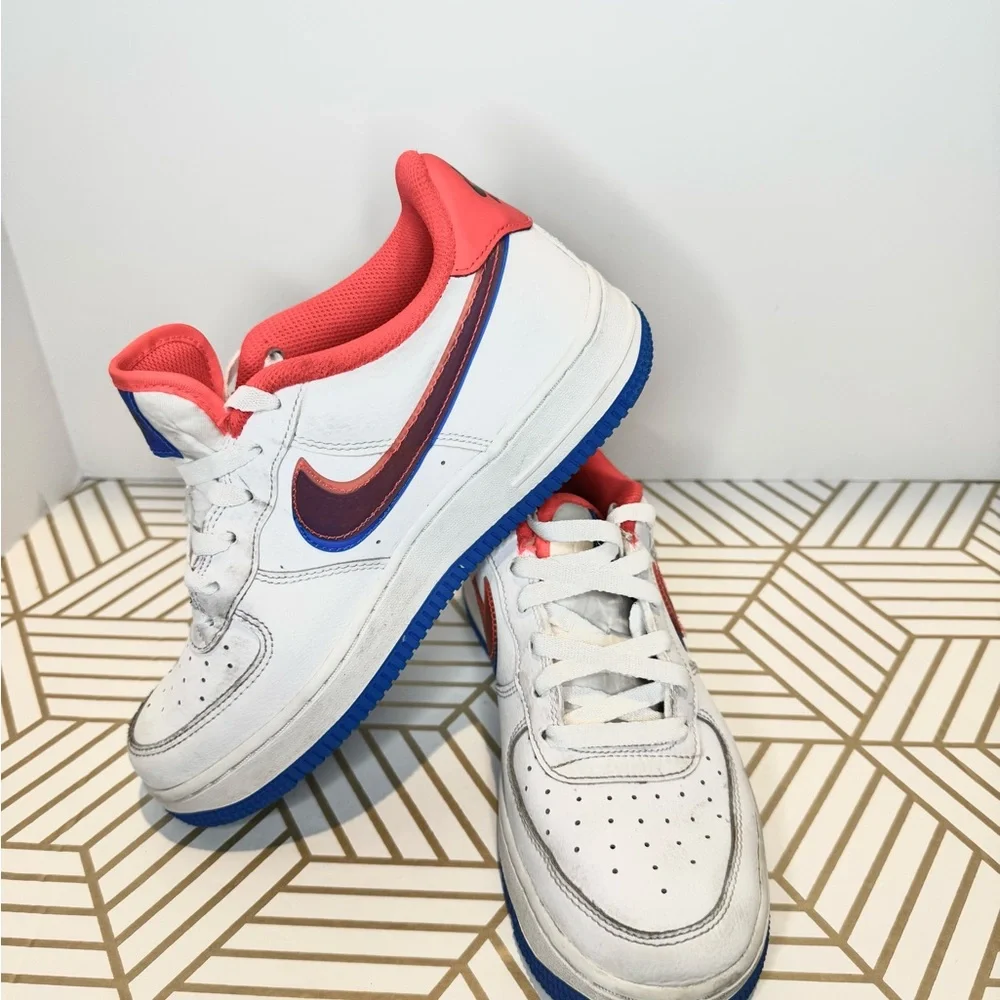 Nike Air Force 1 LV8 kids sneakers - Picture 2 of 4
